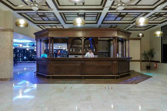 ISLA PANORAMA Bars