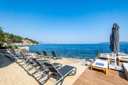 ISOLINA HOTEL Pools & Beach