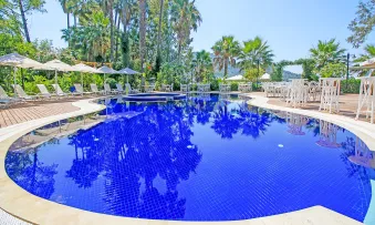 JOYA DEL MAR Pools & Beach