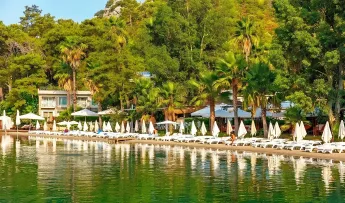 JOYA DEL MAR Pools & Beach