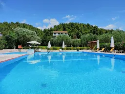 JULIA HOTEL Pools & Beach