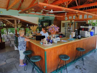 JULIA HOTEL Bars