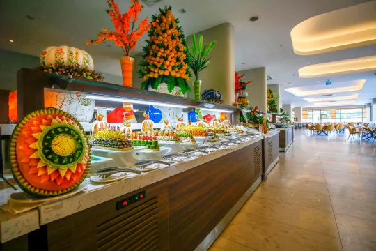 JULIAN CLUB HOTEL Restaurants