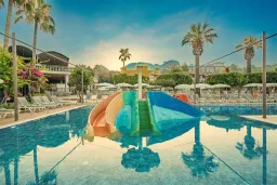 JUSTINIANO CLUB ALANYA Pools & Beach