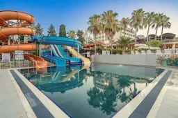 JUSTINIANO CLUB ALANYA Pools & Beach