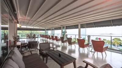 JUSTINIANO DELUXE RESORT Bars