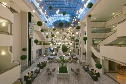 JUSTINIANO PARK CONTI Lobby