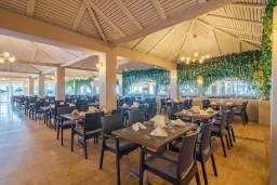 JUSTINIANO PARK CONTI Bars