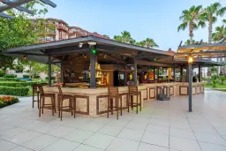 JUSTINIANO PARK CONTI Bars
