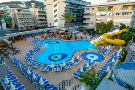 KAHYA HOTEL Pools & Beach