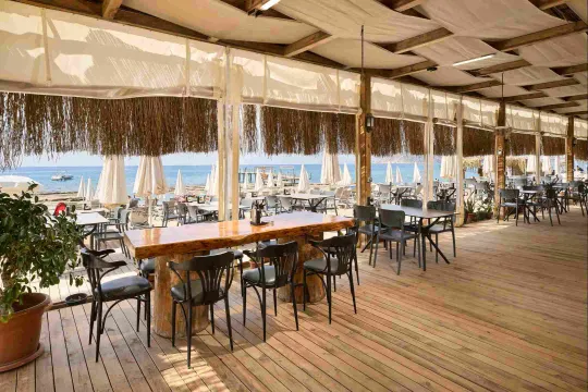 KAILA BEACH HOTEL Restaurants