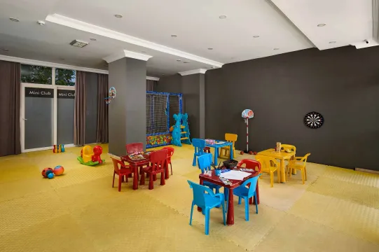 KAILA BEACH HOTEL Mini Club