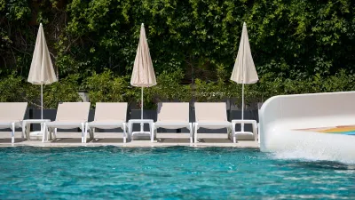 KAILA KRIZANTEM HOTEL Pools & Beach