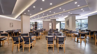 KAILA KRIZANTEM HOTEL Restaurants