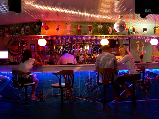 KAILA KRIZANTEM HOTEL Bars