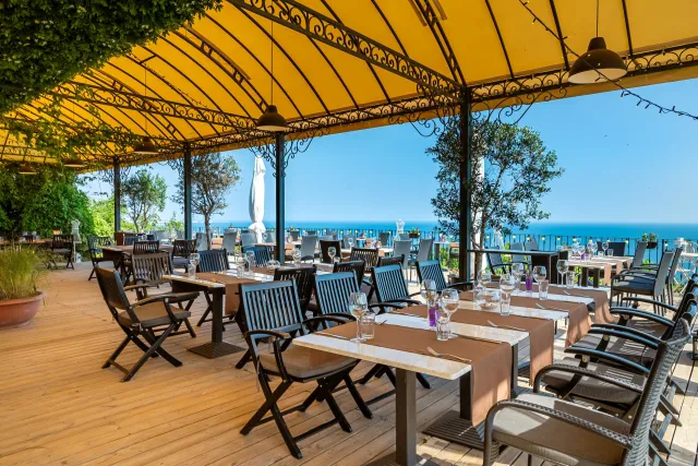 KALIAKRIA RESORT Restaurants