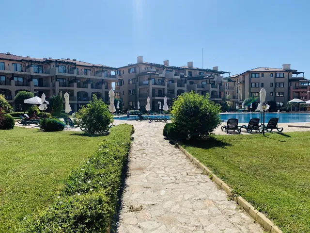 KALIAKRIA RESORT Pools & Beach