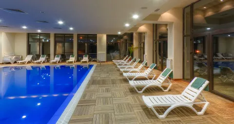 KALINA PALACE HOTEL Pools & Beach