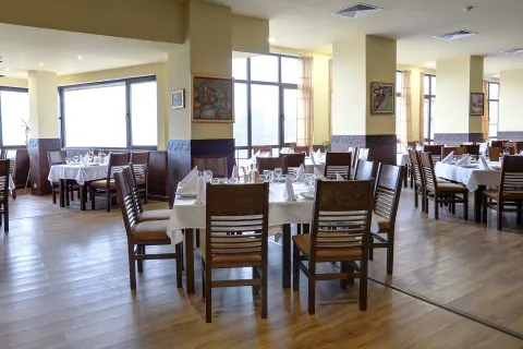 KALINA PALACE HOTEL Restaurants
