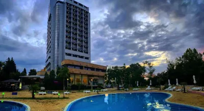 KAMENEC HOTEL NESSEBAR Pools & Beach