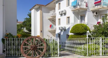 KARBEL BEACH HOTEL General Images