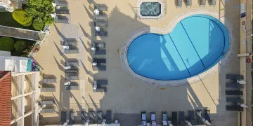 KARBEL BEACH HOTEL Pools & Beach