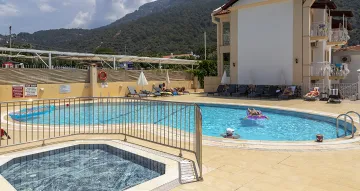 KARBEL BEACH HOTEL Pools & Beach
