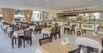 KARBEL BEACH HOTEL Restaurants