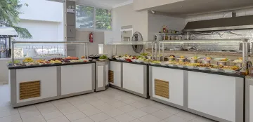 KARBEL BEACH HOTEL Restaurants