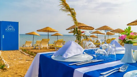 KARYA FAMILY RESORT Restaurants