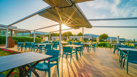 KARYA FAMILY RESORT Bars