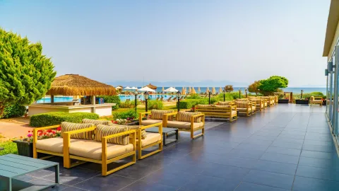 KARYA FAMILY RESORT Bars