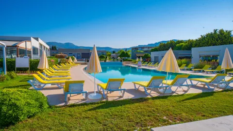 KARYA FAMILY RESORT Pools & Beach