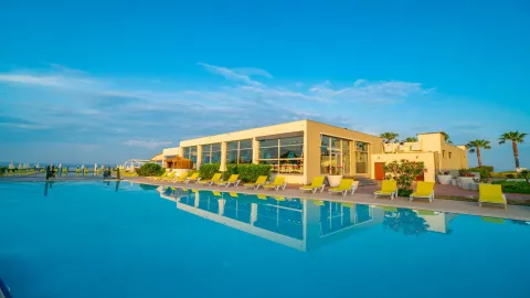 KARYA FAMILY RESORT Pools & Beach