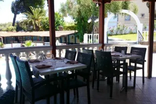 KASSANDRA BAY VILLAGE Restaurants
