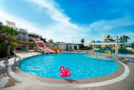 KAYA HOTEL SIDE Pools & Beach