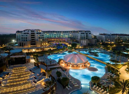 KAYA PALAZZO GOLF RESORT Pools & Beach