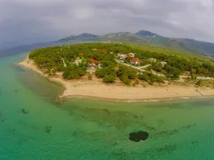 KAZAVITI HOTEL APARTMENTS Pools & Beach