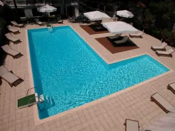 KAZAVITI HOTEL APARTMENTS Pools & Beach