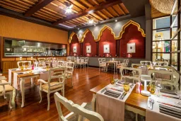KEMPINSKI HOTEL THE DOME Restaurants