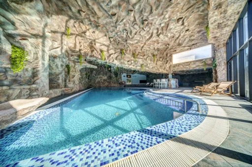 KIPARIS HOTEL - SPA Pools & Beach