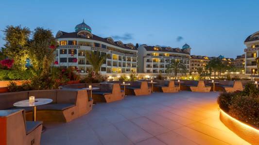 KIRMAN BELAZUR RESORT-SPA Bars