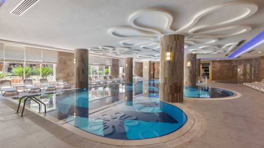 KIRMAN BELAZUR RESORT-SPA Pools & Beach