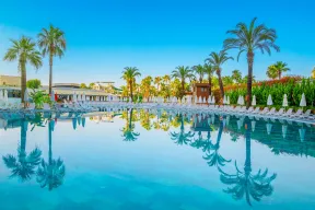 KIRMAN PREMIUM LEODIKYA RESORT Pools & Beach