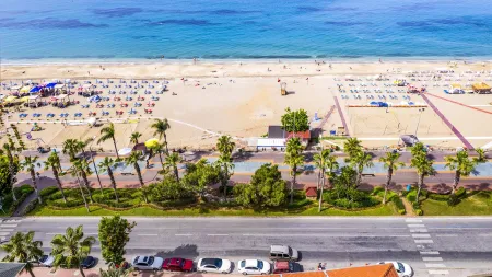 KLEOPATRA ADA BEACH HOTEL Pools & Beach
