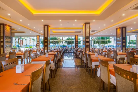 KLEOPATRA ADA BEACH HOTEL Restaurants