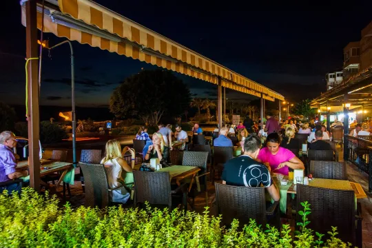 KLEOPATRA BEACH HOTEL Restaurants