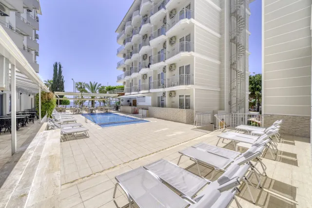 KLEOPATRA MELISSA HOTEL Pools & Beach