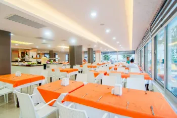 KOLIBRI HOTEL Restaurants