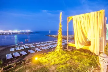 KOLIBRI HOTEL Pools & Beach